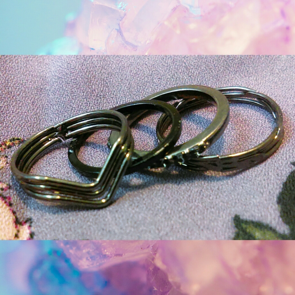 FREE with Purchase! Black Midi Ring Set